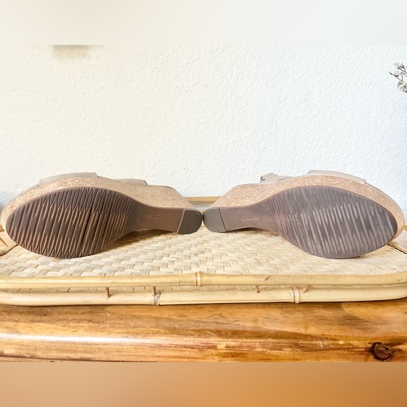 Clark’s sandals, size 8.5 - Picture 8 of 8